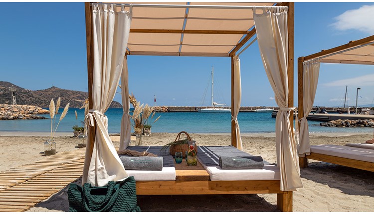 Zeus Eleva Mirabello Bay, Крит